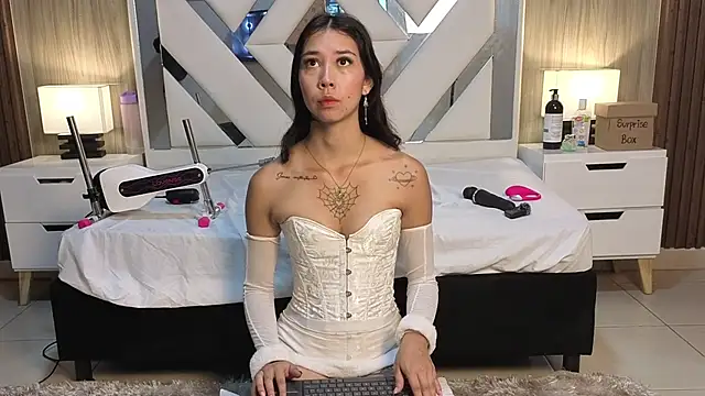 Lisa sweetas online show from 02/14/26, 01:17