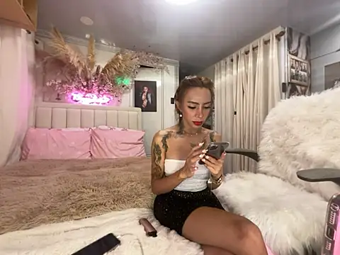 EvianaEvans online show from 02/21/26, 08:11