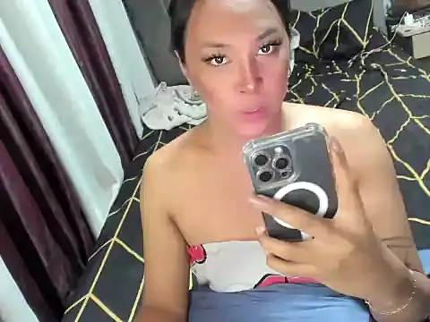 sweetzhailahx online show from 07/06/26, 11:28