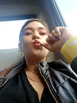 miss berlyn online show from 12/14/25, 08:14