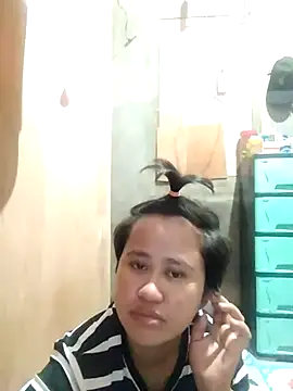 Marianne9822 online show from 12/05/25, 06:39