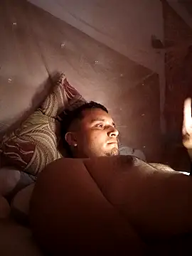 Hotguys111 online show from 11/30/25, 09:54