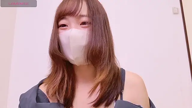 Snapshot of mitsuri_chan_love chatting on 11/01/25, 04:45 mitsuri chan love online show from 11/01/25, 04:45