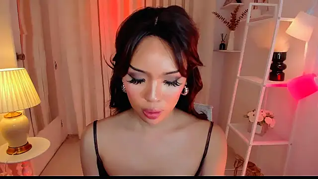 Snapshot of MS_LUNA chatting on 02/21/26, 11:40 MS LUNA online show from 02/21/26, 11:40