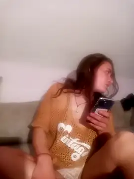 Snapshot of Ittoxx99 chatting on 10/30/25, 02:10 Ittoxx99 online show from 10/30/25, 02:10