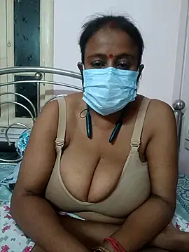 Snapshot of Barna_Love chatting on 10/01/25, 07:07 Barna Love online show from 10/01/25, 07:07