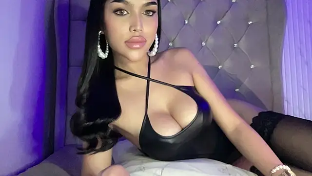 KhendraBrown online show from 04/14/26, 08:36