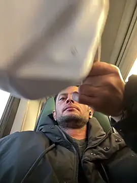 Carlosmauricio123 online show from 03/08/26, 12:52