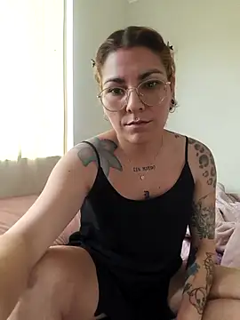 xjuanaxmaldadxxx online show from 11/25/25, 11:10
