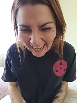 Snapshot of xjuanaxmaldadxxx chatting on 06/19/26, 02:56 xjuanaxmaldadxxx online show from 06/19/26, 02:56