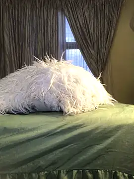 KINKYBOOTI22 online show from 03/26/26, 04:16