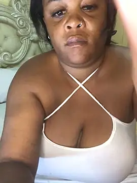 KINKYBOOTI22 online show from 04/11/26, 04:20