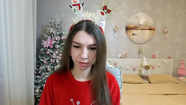 Snapshot of KellyShines chatting on 12/22/25, 03:34 KellyShines online show from 12/22/25, 03:34