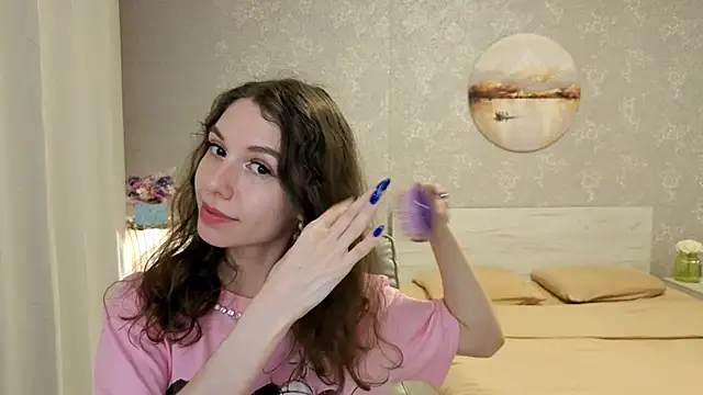 Snapshot of KellyShines chatting on 04/18/26, 07:07 KellyShines online show from 04/18/26, 07:07