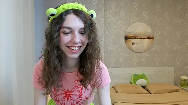 Snapshot of KellyShines chatting on 04/29/26, 06:17 KellyShines online show from 04/29/26, 06:17