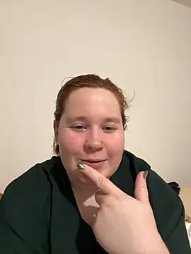 Snapshot of Miss_pow_bi_93 chatting on 02/17/26, 10:29 Miss pow bi 93 online show from 02/17/26, 10:29