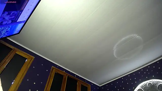 Megara 25 online show from 04/13/26, 03:05