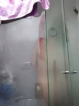 Megara 25 online show from 03/10/26, 12:09