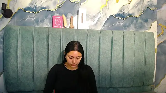 Megara 25 online show from 07/04/26, 04:11