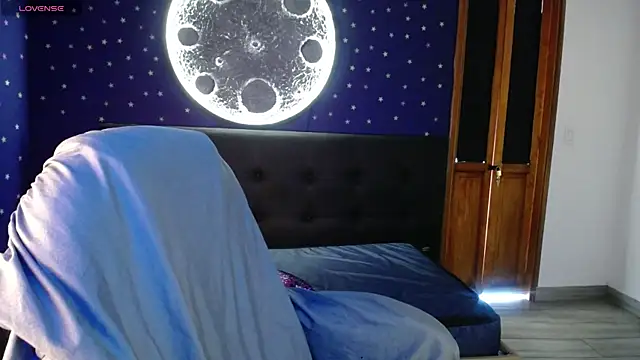 Megara 25 online show from 04/10/26, 03:08