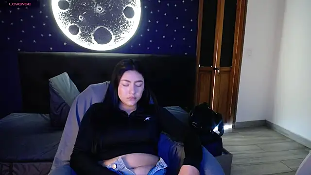 Megara 25 online show from 04/14/26, 03:28