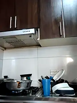 Megara 25 online show from 02/21/26, 04:20