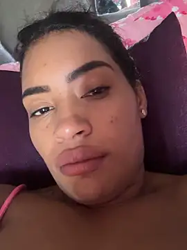 AmberMoss1 online show from 04/12/26, 05:16