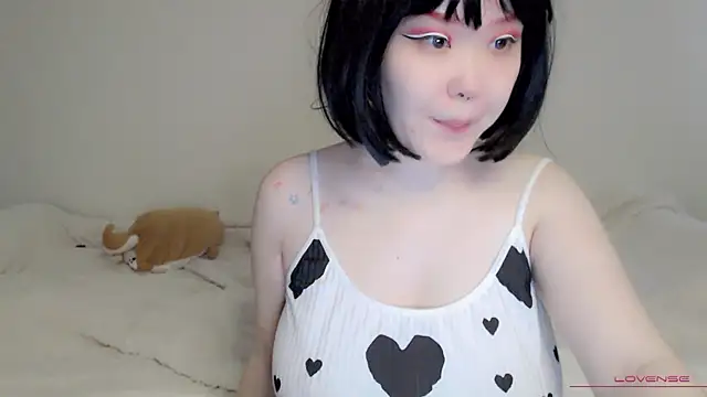 Snapshot of tsunade_chan chatting on 10/16/25, 05:16 tsunade chan online show from 10/16/25, 05:16