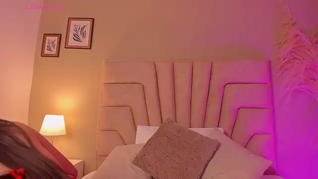 angelica cross  online show from 10/31/25, 11:40