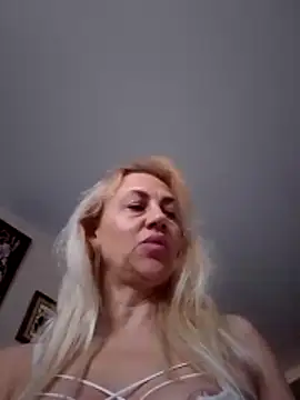 KissMiSveet online show from 04/06/26, 05:08