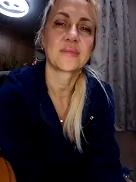 Snapshot of KissMiSveet chatting on 12/04/25, 06:51 KissMiSveet online show from 12/04/25, 06:51