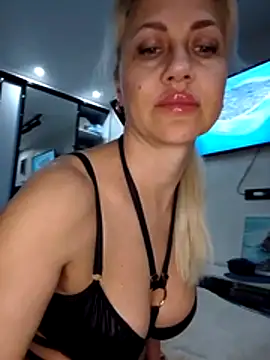 KissMiSveet online show from 03/26/26, 05:11