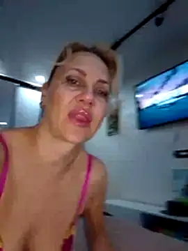 KissMiSveet online show from 04/15/26, 04:18