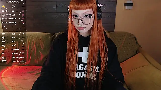 mia  yui online show from 03/15/26, 10:50