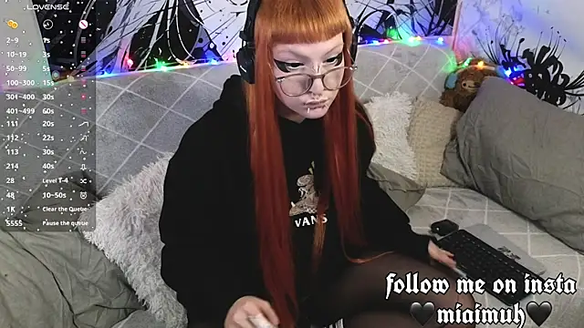 mia  yui online show from 02/05/26, 08:37