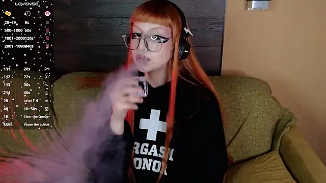 mia  yui online show from 03/23/26, 08:30