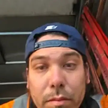 luis97fer online show from 04/16/26, 01:45