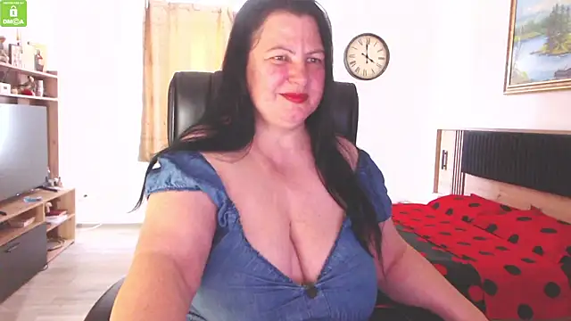 Snapshot of KendraSecrets chatting on 09/23/25, 12:56 KendraSecrets online show from 09/23/25, 12:56