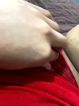 Snapshot of ninfa69_ chatting on 10/04/25, 10:33 ninfa69  online show from 10/04/25, 10:33