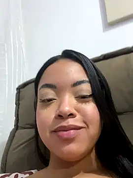 Snapshot of ninfa69_ chatting on 10/31/25, 02:52 ninfa69  online show from 10/31/25, 02:52