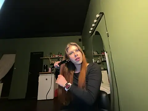 Snapshot of sash87350 chatting on 11/26/25, 05:57 sash87350 online show from 11/26/25, 05:57