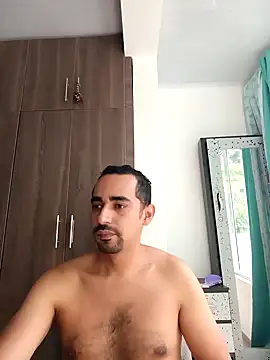 stivenlujan69 online show from 01/14/26, 04:10