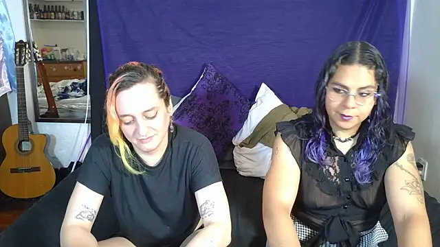 Snapshot of Alani_TransGirl chatting on 10/17/25, 07:26 Alani TransGirl online show from 10/17/25, 07:26