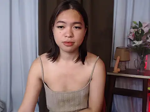 miss ella28 online show from 09/22/25, 10:49