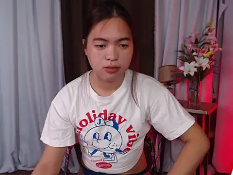 miss ella28 online show from 09/14/25, 10:54
