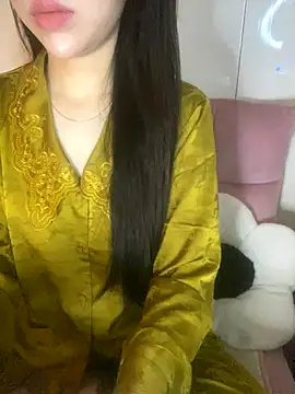 Snapshot of RubyBerry chatting on 11/11/25, 02:06 RubyBerry online show from 11/11/25, 02:06