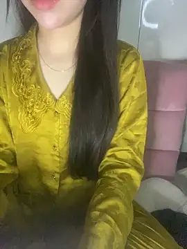 Snapshot of RubyBerry chatting on 11/22/25, 06:45 RubyBerry online show from 11/22/25, 06:45