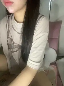 Snapshot of RubyBerry chatting on 10/06/25, 06:36 RubyBerry online show from 10/06/25, 06:36