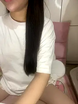 Snapshot of RubyBerry chatting on 09/25/25, 04:29 RubyBerry online show from 09/25/25, 04:29