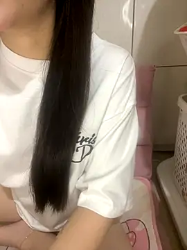 Snapshot of RubyBerry chatting on 09/26/25, 01:34 RubyBerry online show from 09/26/25, 01:34